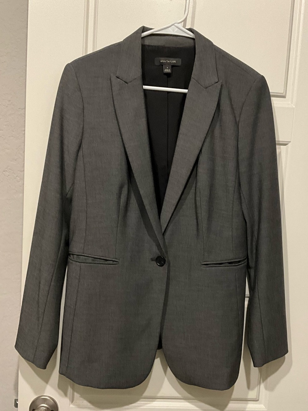Ann Taylor Charcoal Gray Tailored Women's Blazer